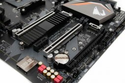 AMD发威? 技嘉取消300/400系列主板PCIe 4.0支持