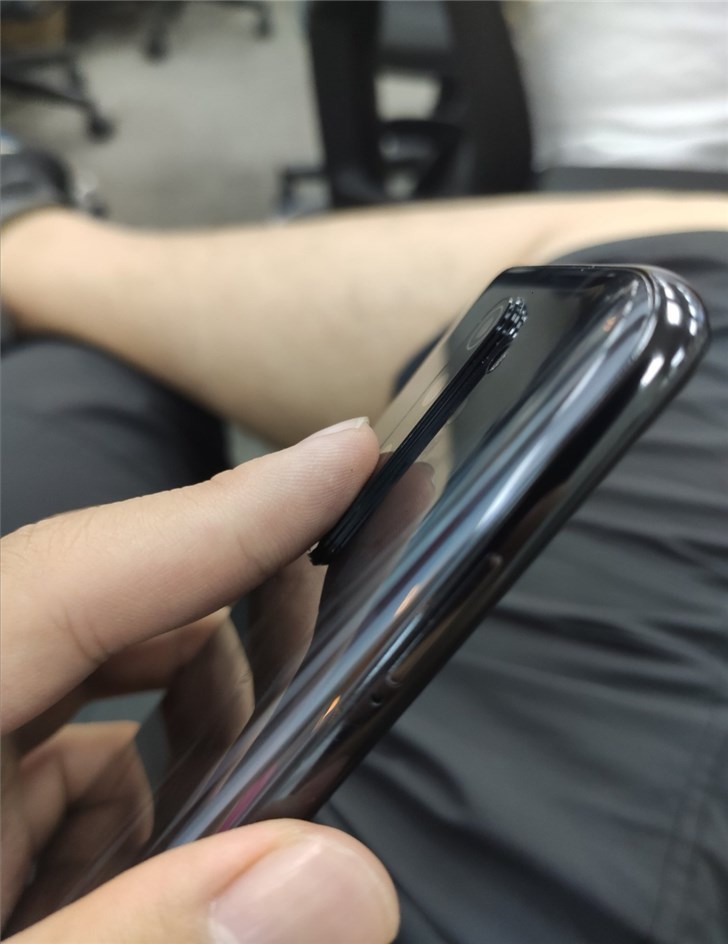 疑似Redmi Note 8 Pro真机曝光：竖置四摄+3.5mm接口
