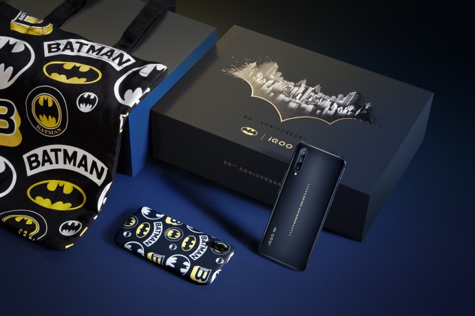iQOO Pro 5G版推出“蝙蝠侠80周年礼盒”，11月11日开售