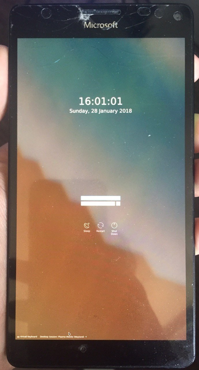 微软Lumia 950 XL被刷入Ubuntu Linux系统