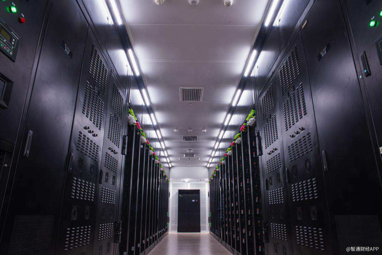 首个容纳百万服务器的数据中心正式开服，腾讯云有望加速发展