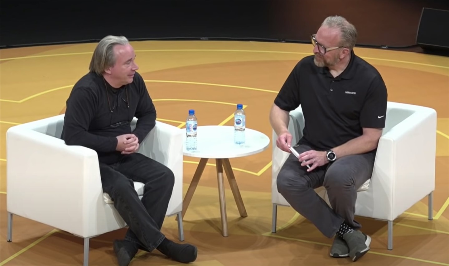 Linux之父 Linus Torvalds：我已经不是程序员了，工作就是说不