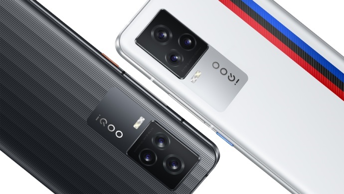 骁龙 888 手机 iQOO 7 官宣两款新配色：黑色和白色
